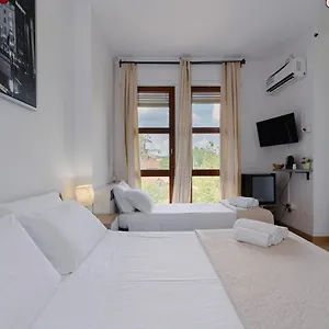 Bed & Breakfast Elegance